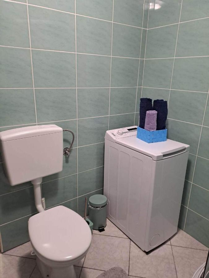 Apartma B & O Idrija Exteriör bild