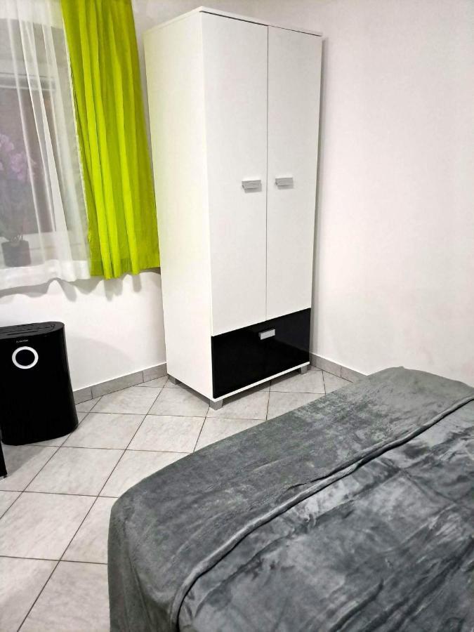 Apartma B & O Idrija Exteriör bild