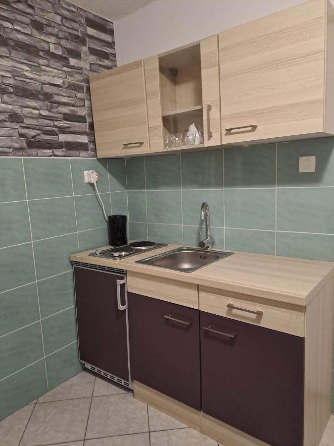Apartma B & O Idrija Exteriör bild
