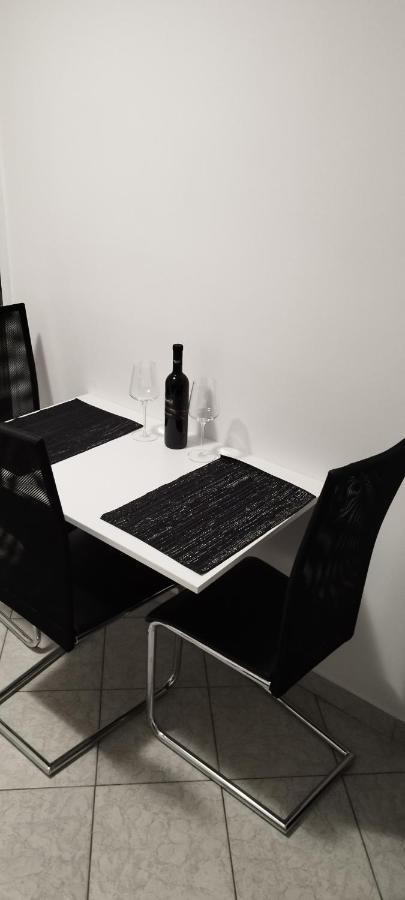 Apartma B & O Idrija Exteriör bild