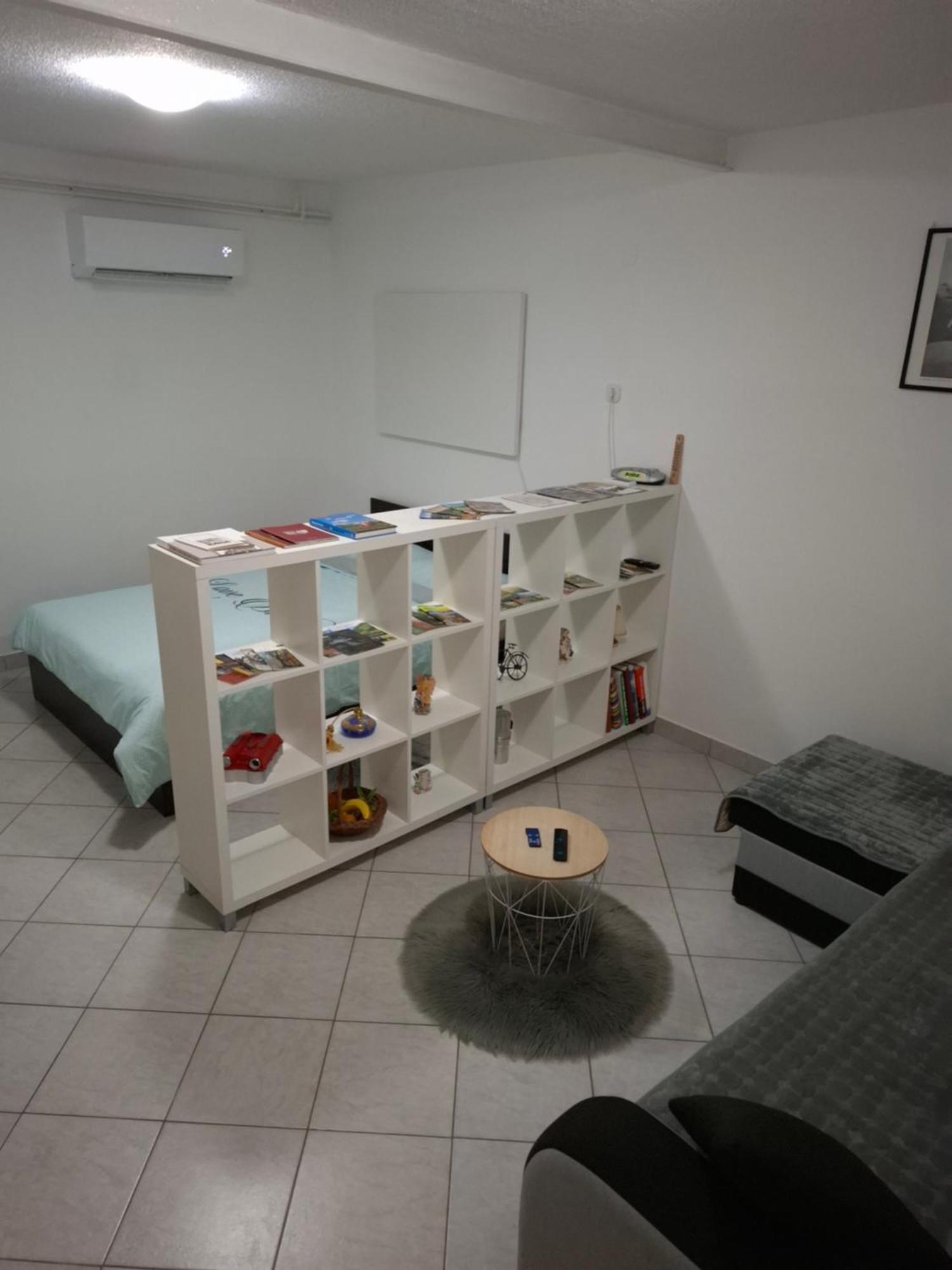 Apartma B & O Idrija Exteriör bild