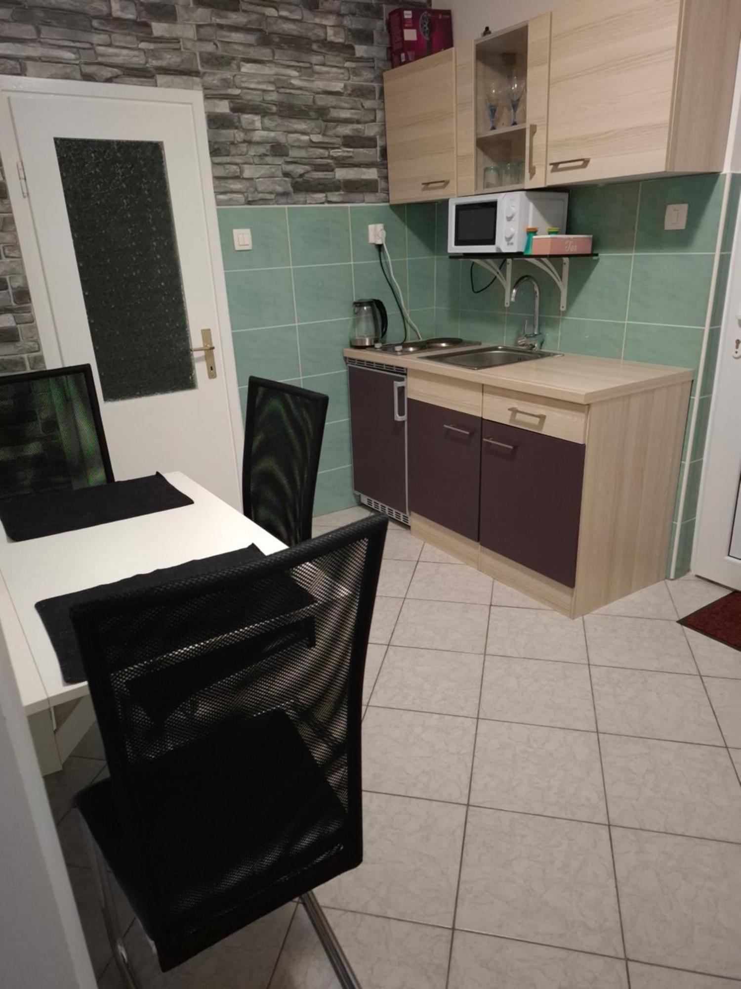 Apartma B & O Idrija Exteriör bild